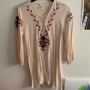 Forever 21 embroidered dress